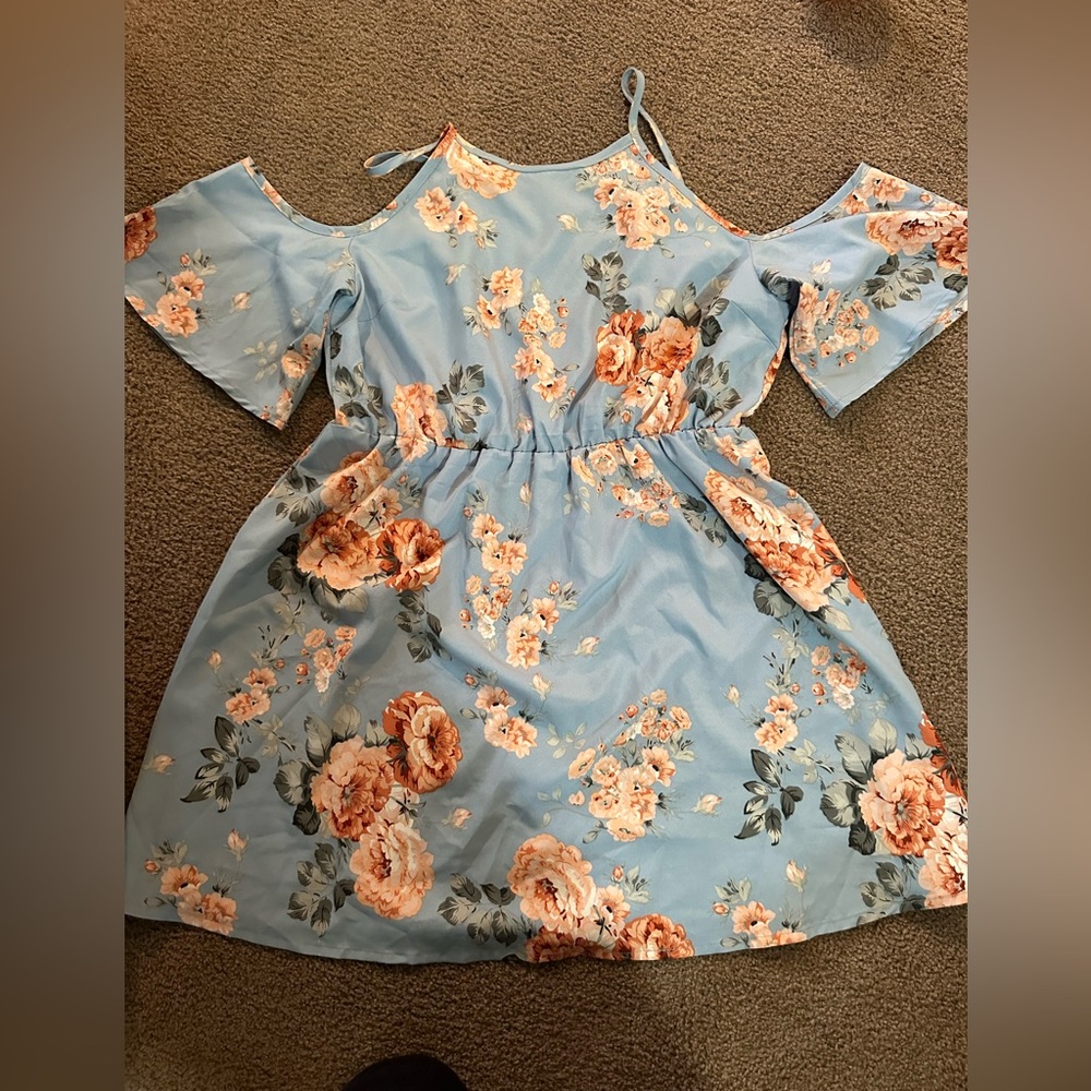 Women’s dress